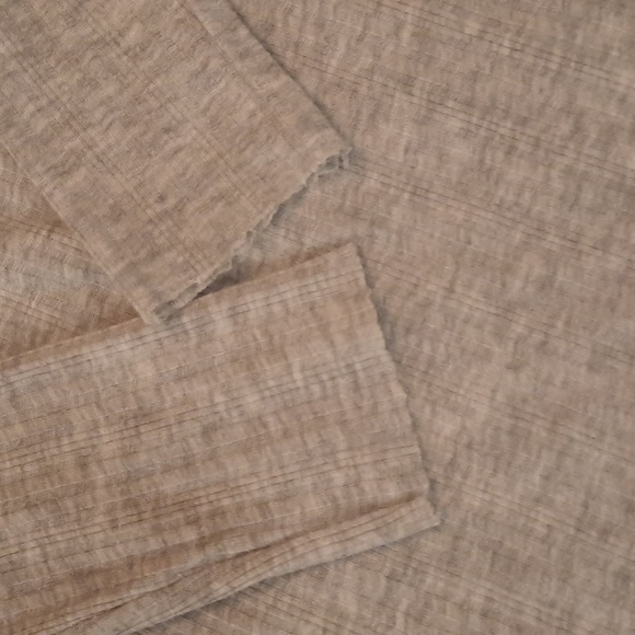 Club Monaco Light Grey Fitted Top - Picture 4 of 6